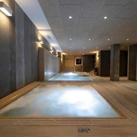 Cruceiro De * O Pedrouzo